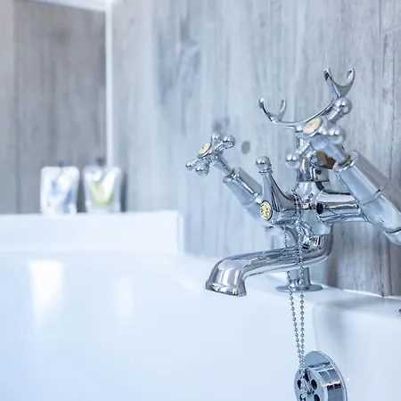 Apartment Groveside Lets