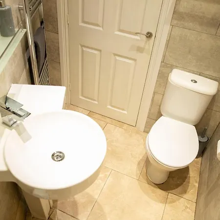 Groveside Lets Daire *